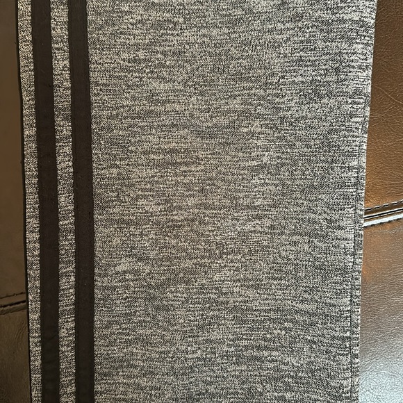 Adidas sweat pants - Picture 11 of 16